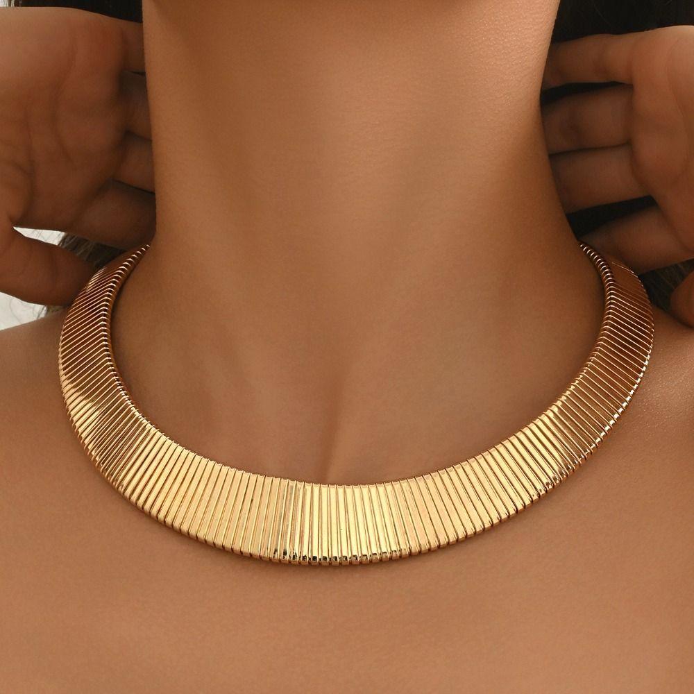 Vintage Chunky Choker Necklace Metal Chain Exaggerated Collarbone Chain  Girls