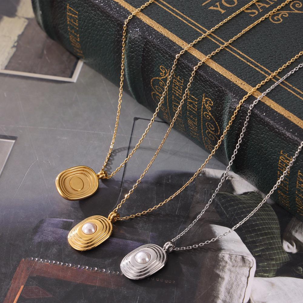 18k Gold & Titanium Steel Pearl Necklace - European & American Geometric Design, Light Luxury, Non-Fading.