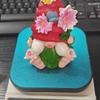 Stolní miniatury Květinový elf soška Zábavná ozdoba Mikro-krajina Trpaslík sedící soška Dekorace zahrady Pryskyřice Gnome řemesla Velikonoce