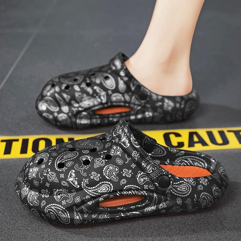 Summer Trend: Wearing Anti-skid, Odor-proof, and Fecal Feeling Baotou Tuo for Outdoor Sports, Beach Big Toe Sandals