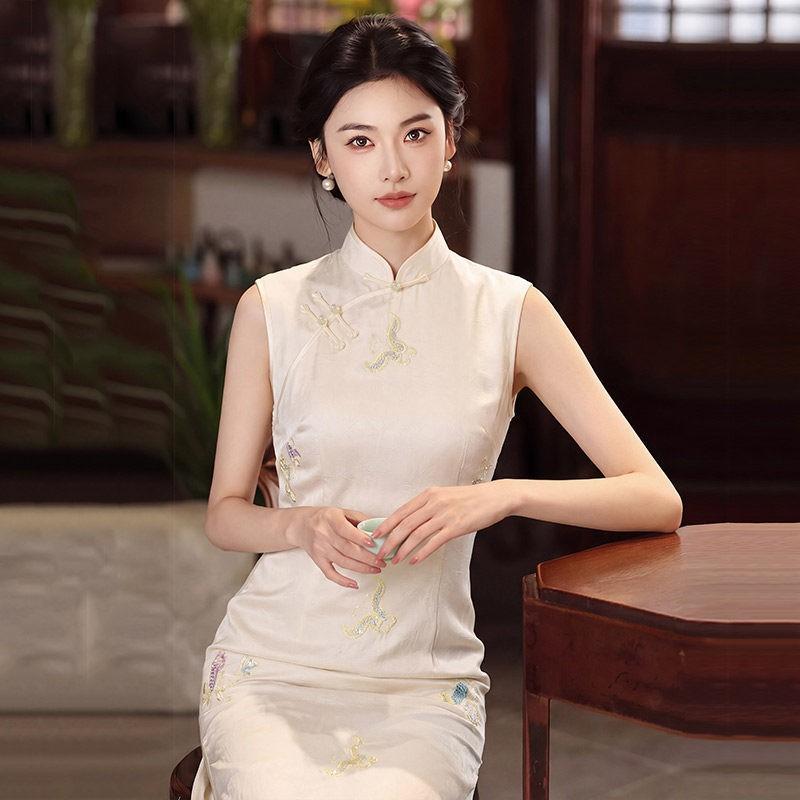 Elegant Sleeveless Chinese-Inspired Cheongsam Dress With Embroidery Modern Fit 2026 Womens Plus Size