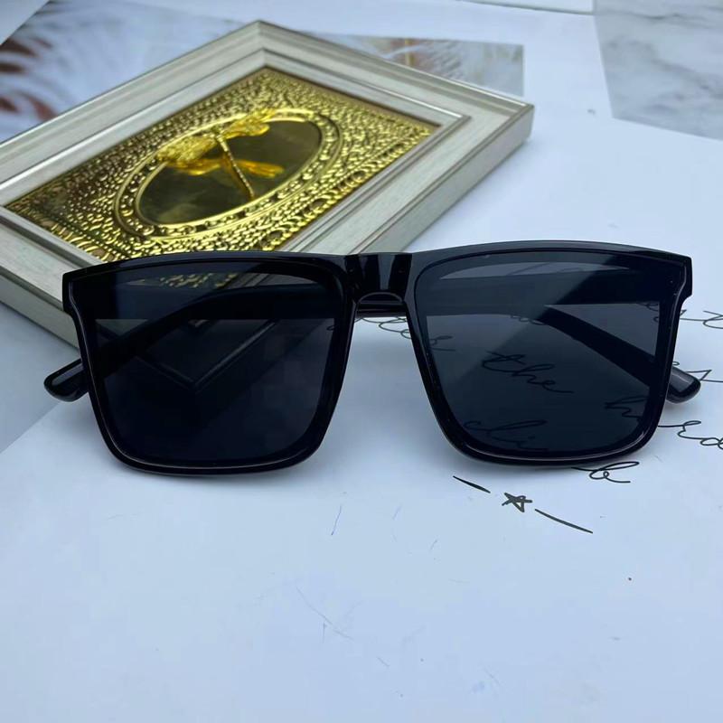 New Men's Square Sunglasses Classic Vintage Women's Simplicity Sun Glasses Men's Outdoor Driving Eyewear UV400