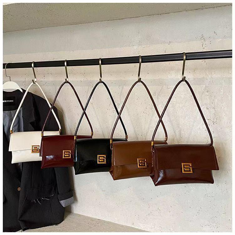 Retro Shoulder Bag for Women - High-End French Luxe, Korean Style, Exquisite Design, Versatile Underarm Bag