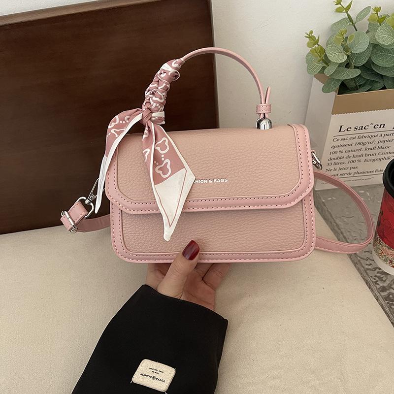 

New fashion silk scarf contrasting flip bag portable shoulder oblique span women s bag розовый