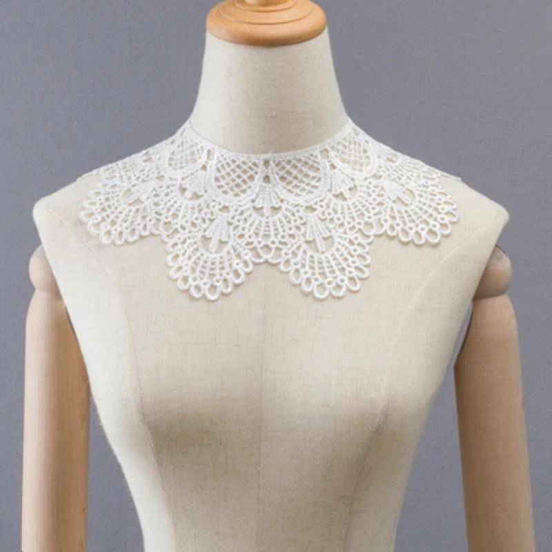New Hand Crochet Product Fake Neckline Collar Hollow Tulle Lace Fabric Shawl Vest Shoulder Female Decorative Lace Fabric