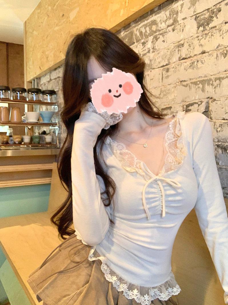 

Lace Trim V-Neck Base Layer Top for Women - Spring/Autumn Style, Slim Fit, BM-Inspired Design M