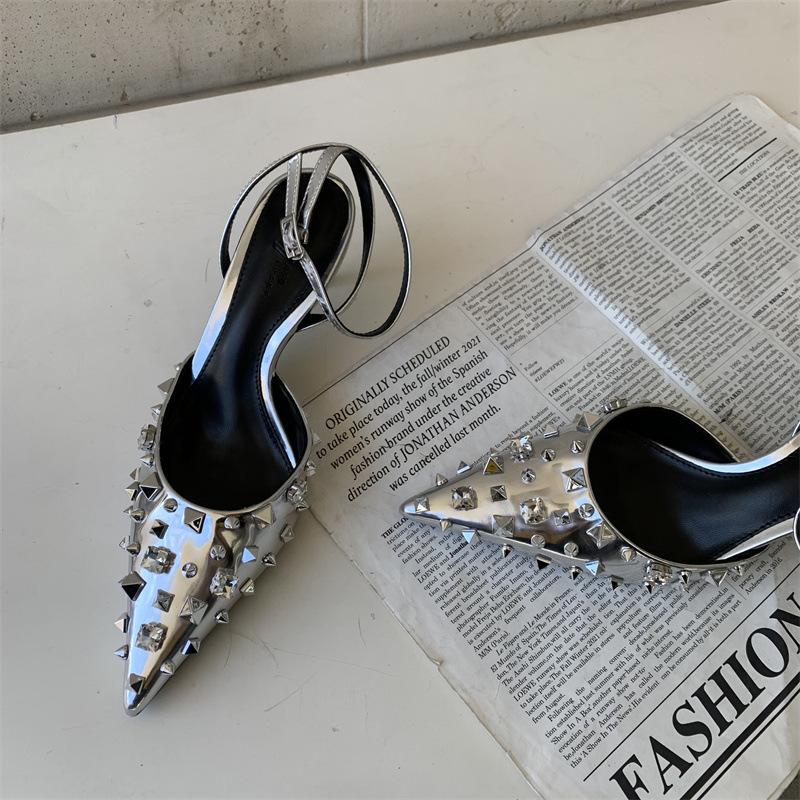 

2025 spring and autumn new fashion versatile temperament bag head women s shoes medium heel stiletto women s shoes 39 серебряный