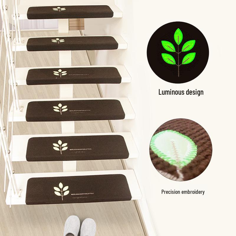 Luminous Anti-Slip Self-Adhesive Stair Tread Carpets for Solid Wood Floors