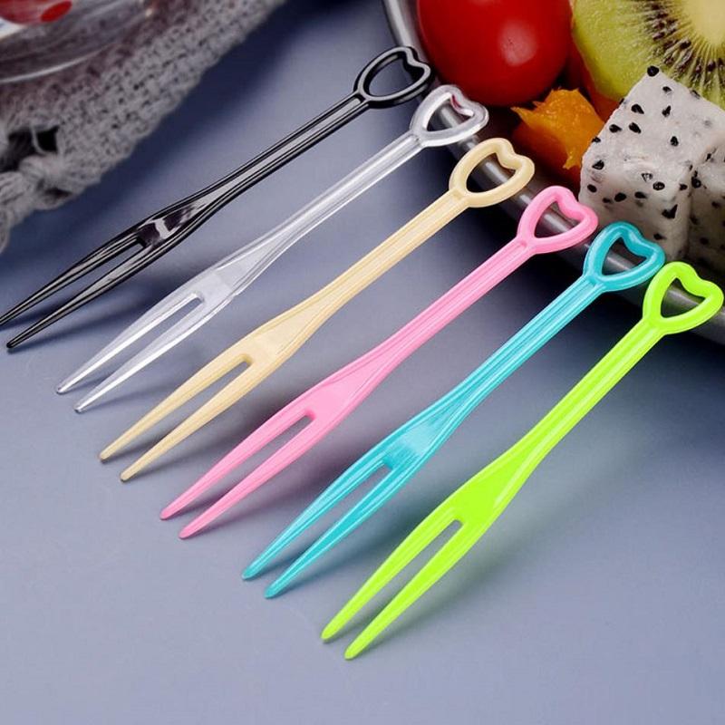 200pcs Fruit Fork Mini Snack Cake Dessert Home Dining Plastic Food Fruit Pick Toothpick Bento Lunches Party Decor