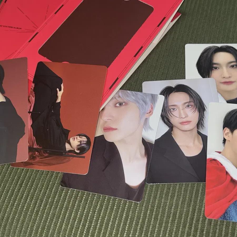 

Ateez Golden Hour Album