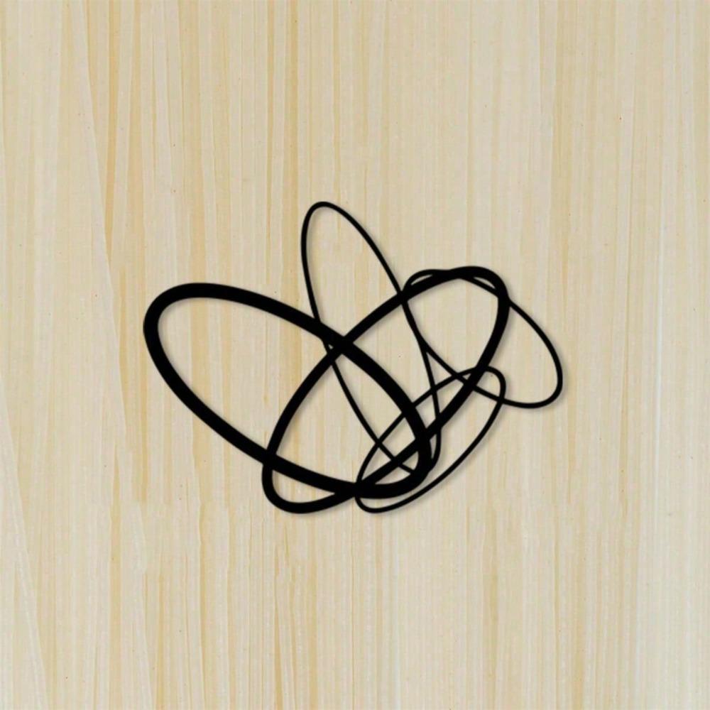 Modern Minimalist Black Glossy Interlocking Metal Wall Art for Indoor Outdoor Decor