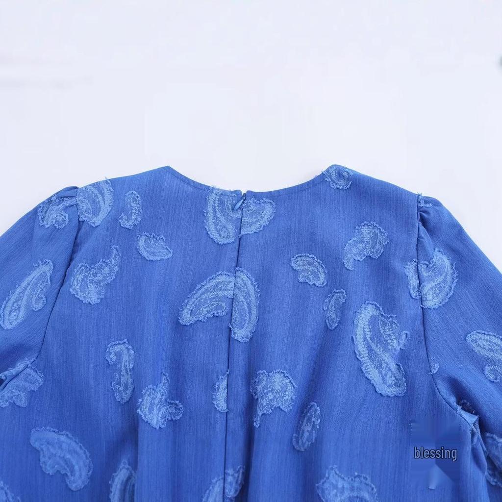 2025 Spring Women's European & American Style V-Neck Waist-Hugging Dress