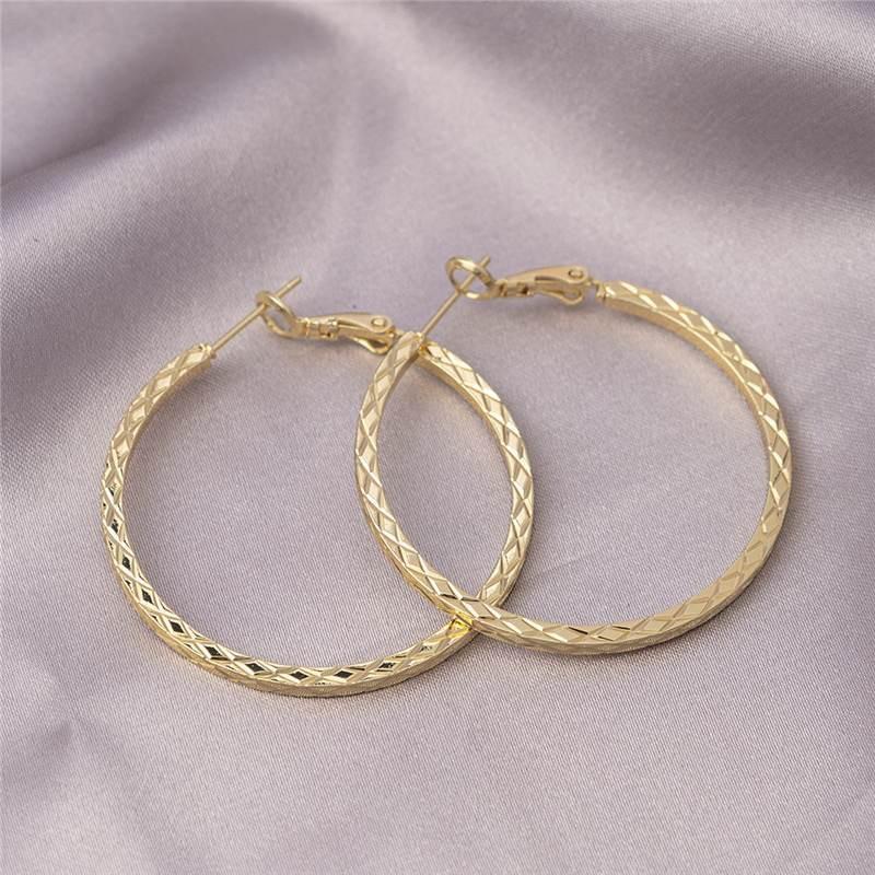Elegant French Pearl Dangle Earrings: Gold-Plated, Vintage Design In Silver 925