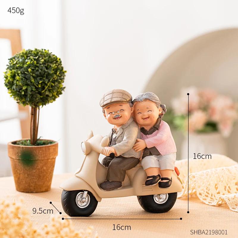 

Современная семейная пара фигурка статуэтка смоляные миниатюры домашний декор аксессуары для комнаты рождественское украшение теплая любовь подарок на день рождения