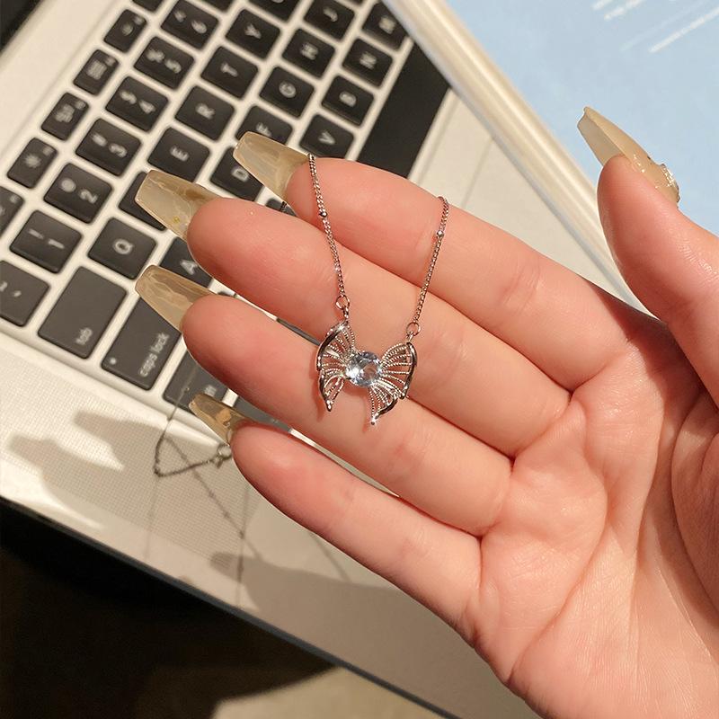 Butterfly Natural Crystal Stone Pendant S925 Sterling Silver Necklace Women's High-end Peridot New Chinese Jewelry Fashion Gift