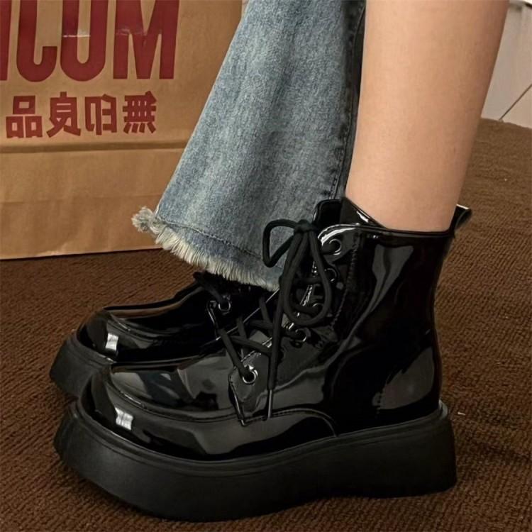 Retro Sweet and Cool Martin Boots for Women's 2025 Spring and Autumn Single New Ins British Style Thick Bottom Heightening Explosion Short Boots