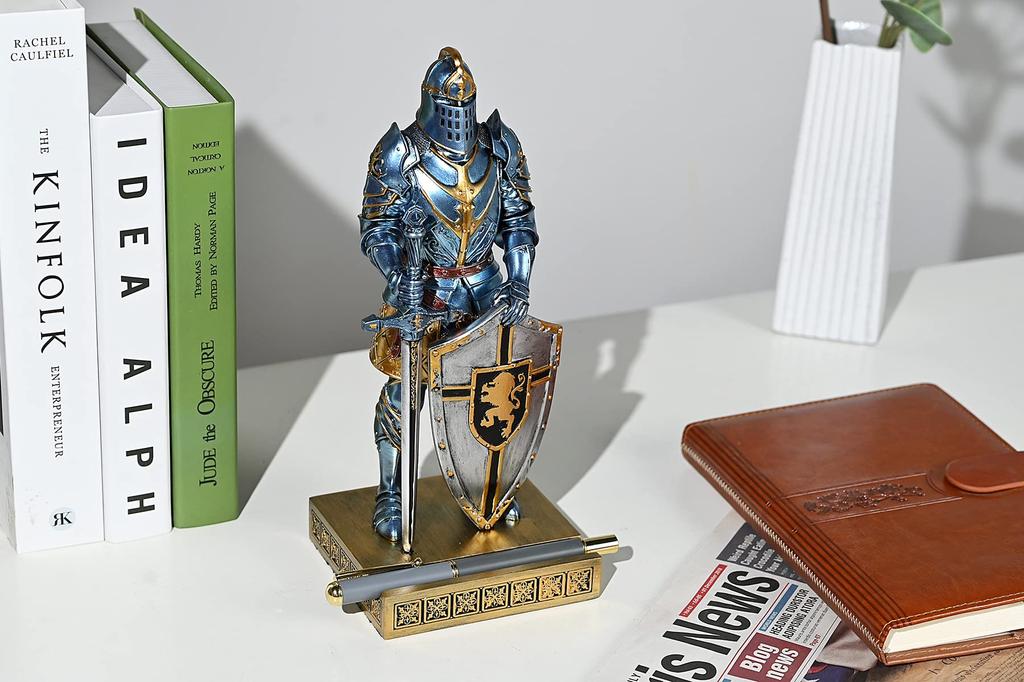 HDMbigmi Kingsguard Ornament Ritterstatue Schreibtisch Tischplatte Zubehör Stifthalter Stiftehalter Briefbeschwerer für Büro und Zuhause (blau)
