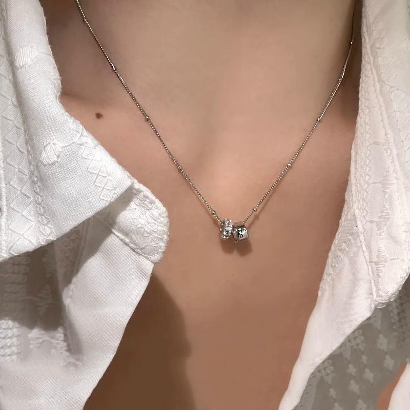 Korean Zircon Double-Circle Diamond Necklace - Elegant, High-End, Versatile Fashion for Women