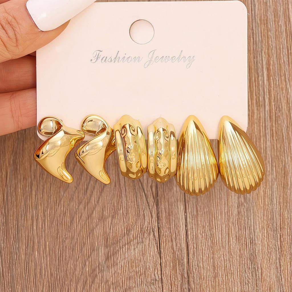 European & American Fashion Trend: Gold Women's Earring Set - Versatile High-End Jewelry