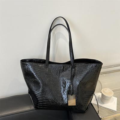 European and American Retro Large-capacity Tote Bag 2025 Autumn New Fashion Crocodile Pattern Personalized Casual Portable Shoulder Bag