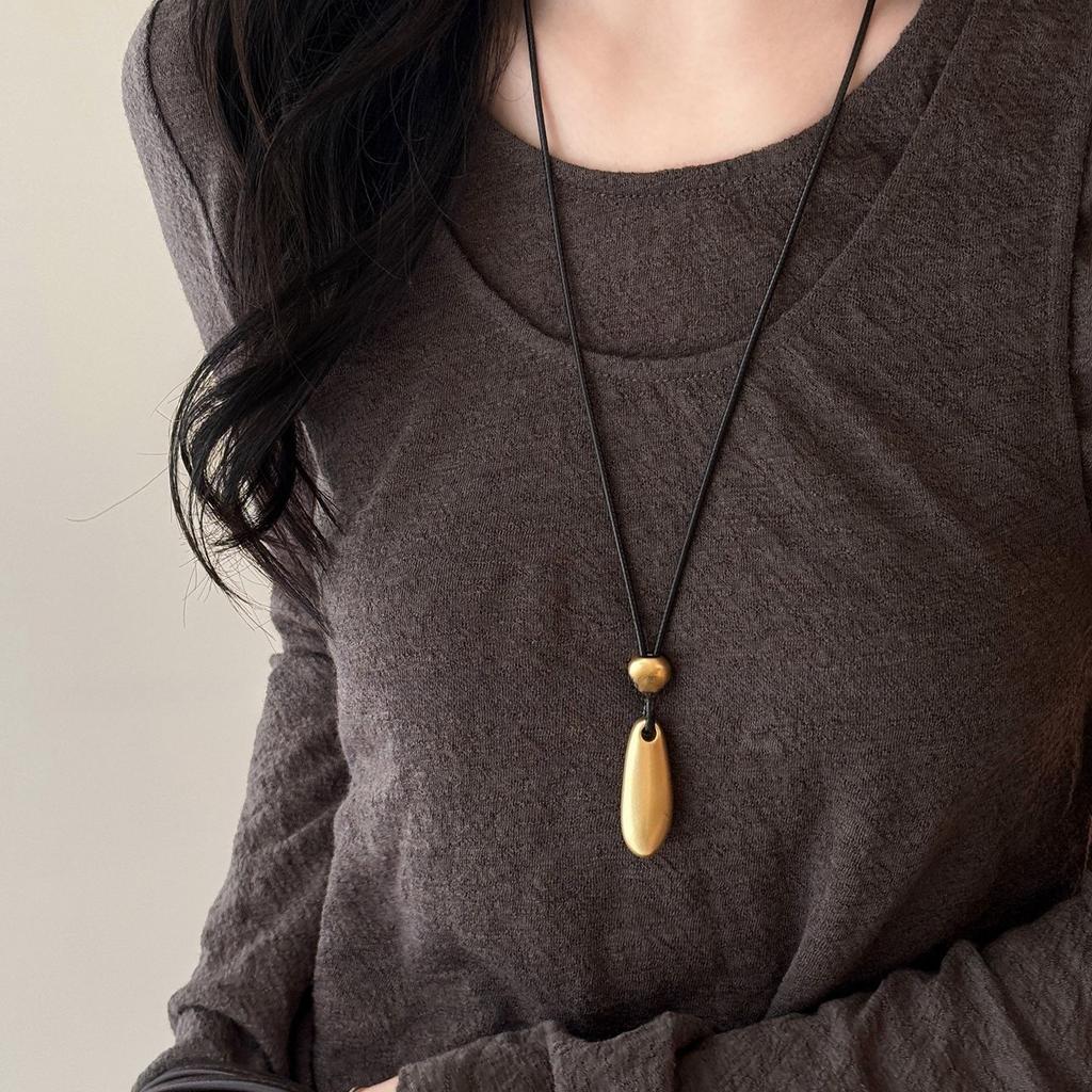 Waterdrop Shaped Necklace for Women and Girls, Simple Black Rope Adjustable Long Chain Fashion Accessory
