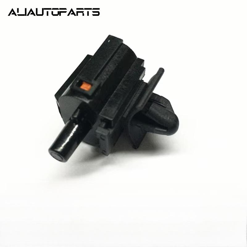 96985-3X000 Outer Assembly Ambient Temperature Sensor 969853X000 For Hyundai Elantra Santa Fe 2001- Kia Forte 2004-
