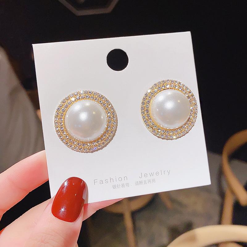 Mode Grote Clip-on Oorbellen voor Vrouwen Bijoux Verfijnd Parel Kristal Niet-geperforeerde Oorklips Statement Oorbellen Sieraden Cadeaus