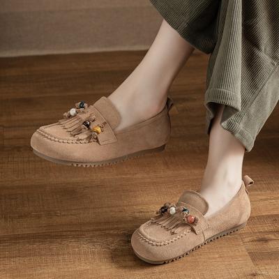Ein neuer Retro-Slipper-Stil, ein Paar lässige Cap-Toe-Schuhe für Damen in großen Größen