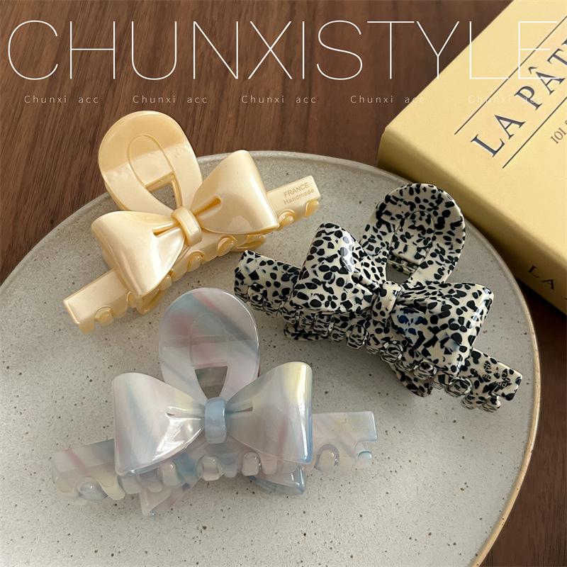 Elegante kleine Haarklammer mit Schleife im französischen Stil aus Acetat