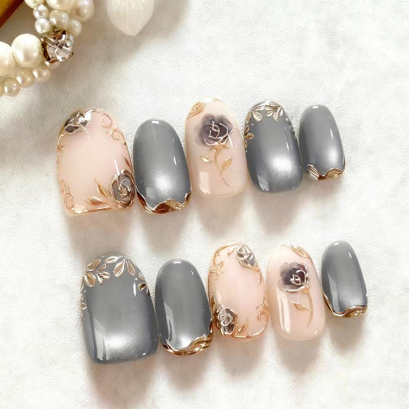 Luxury Gold & Black Rose Floral Almond Short Nails - 30 pcs