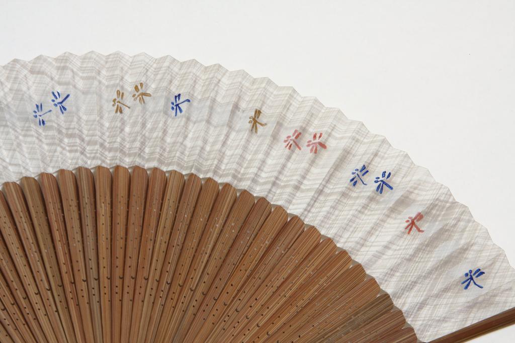 Kyoto Folding 45 Karaki Short Handmade by Kyoto Fan Bag Wooden Box Included [Hasegawa] Fan, Dragonfly, Ribs, Cloth, Double-sided Pattern, Craftsmen,