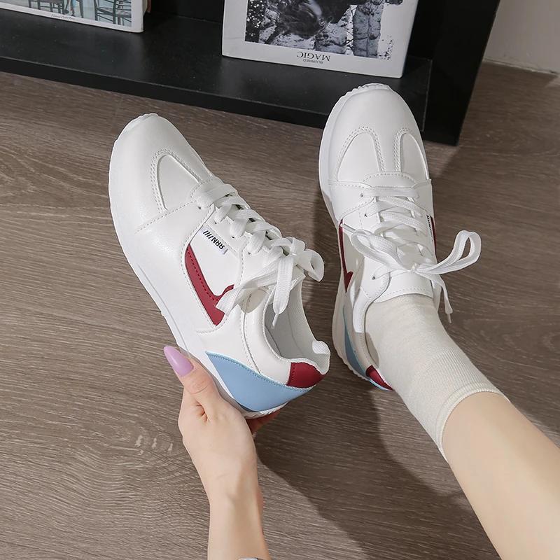 

Модные кроссовки женские новые спортивные туфли женские маленькие белые туфли модные удобные кроссовки универсальные легкие повседневные кроссовки 43