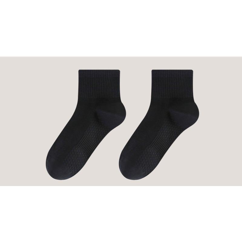 Autumn and Winter Solid-color Mid-calf Socks for Men, Pure Cotton Breathable, Sweat-absorbing and Odor-proof Socks, Casual Sports Socks