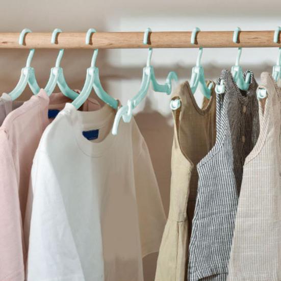 10Pcs Folding Clothes Rack Non-Slip Hangers Curved Groove Design Portable Compact Space-Saving Travel Hangers