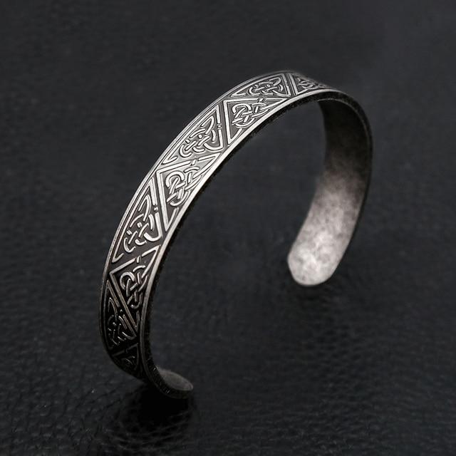 Schwarzes Edelstahl-Wikinger-Runen-Armband für Männer und Frauen, Retro-Wikinger-Lebensbaum-Armband, Biker-Modeschmuck, Amulett-Geschenk