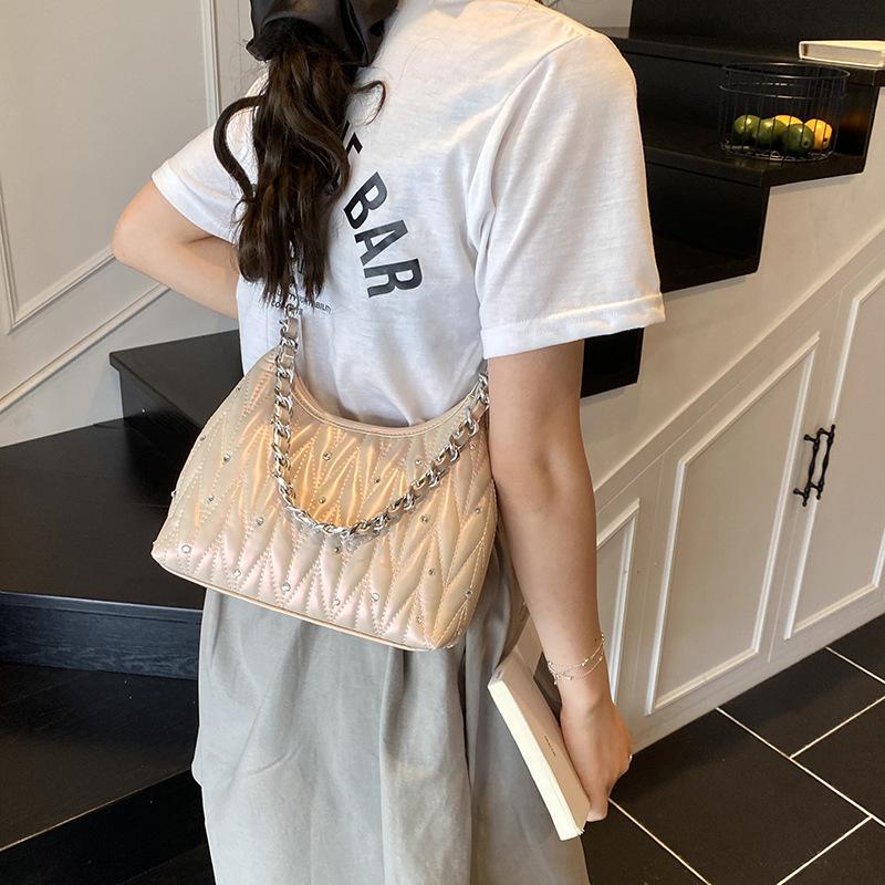 Textured Single Shoulder Underarm Bag Women's Fashion New Trendy Summer Chain Bag Versatile Fashion Messenger Bag