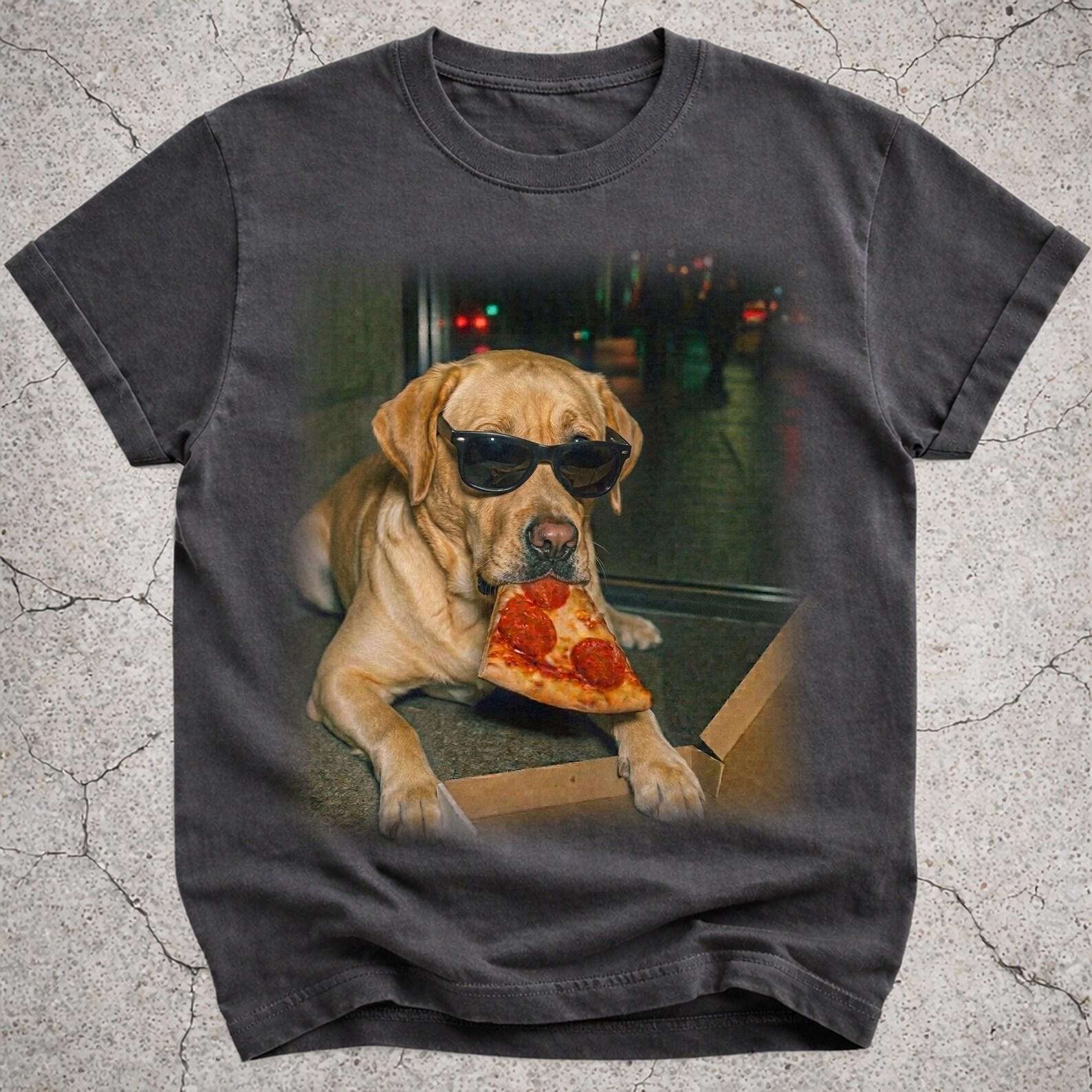 Yellow Lab Eating Pizza Shirt, Funny Labrador Pizza Meme Tee, Silly Dog Graphic T-Shirt, Novelty Pizza Lover Gift for Dog Mom Dad XL