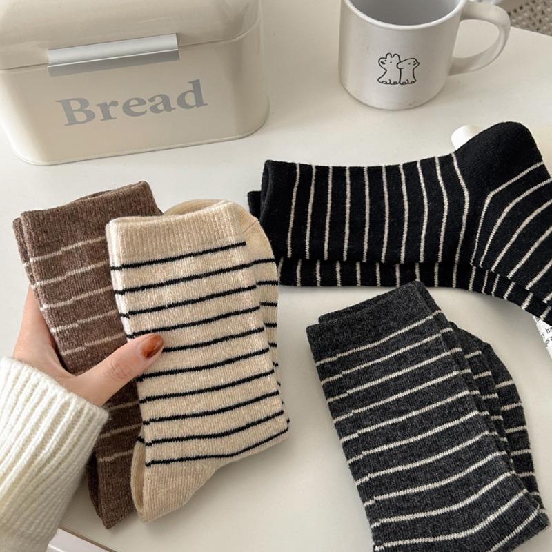 5 Pairs of Female Autumn and Winter Color Stripes In The Tube Warm Pile Socks