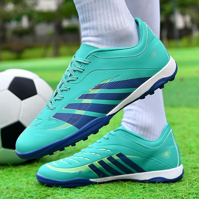 Original Teenager Red Football Shoes Men Outdoor Grass Training Soccer Shoes for Men Comfortable Non-slip Futsal Sneakers Man