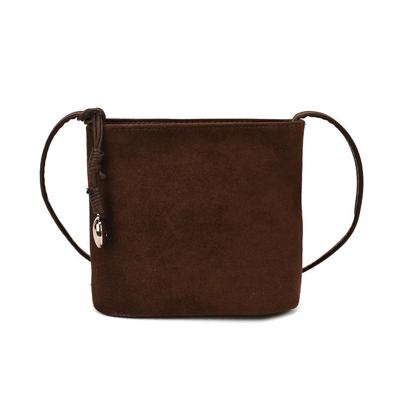 New frosted leather bucket bag women's high-end niche design bucket bag retro suede shoulder messenger bag