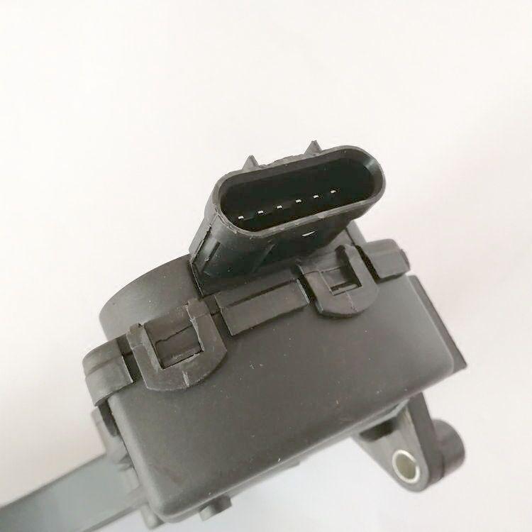 Auto parts for 2016 EADO Ease Accelerator Pedal Assembly Ease Accelerator Foot Pedal Accelerator Pedal 1108100-U04