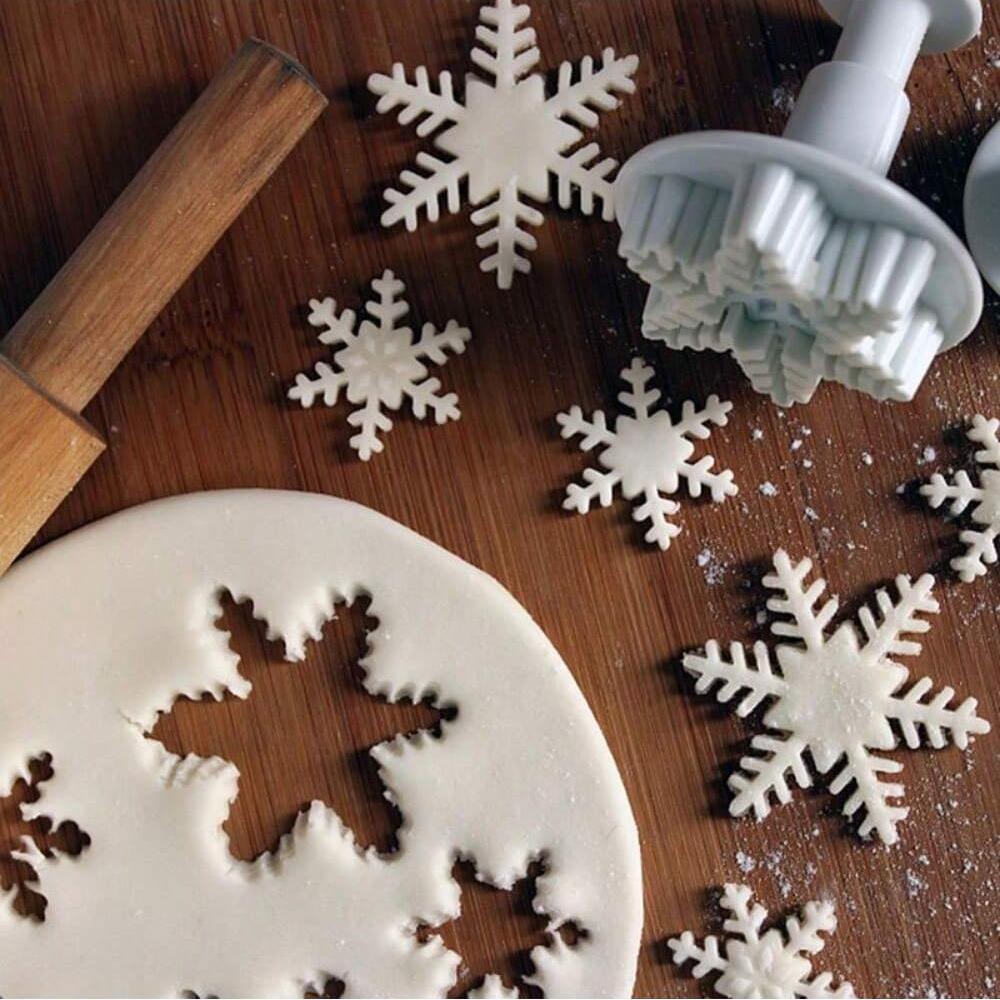 Snowflake Cookies Biscuit Mold Fondant Sugarcraft Plunger Cookie Cutters Xams Snow Cupcake Cake Decorating Tool Christmas