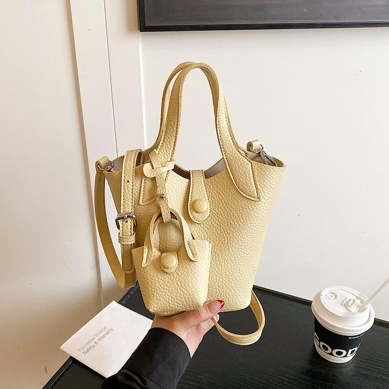 Hand Carry Premium Bucket Bag Summer Niche Simple Casual Shoulder Bag New Trendy Women's Bag