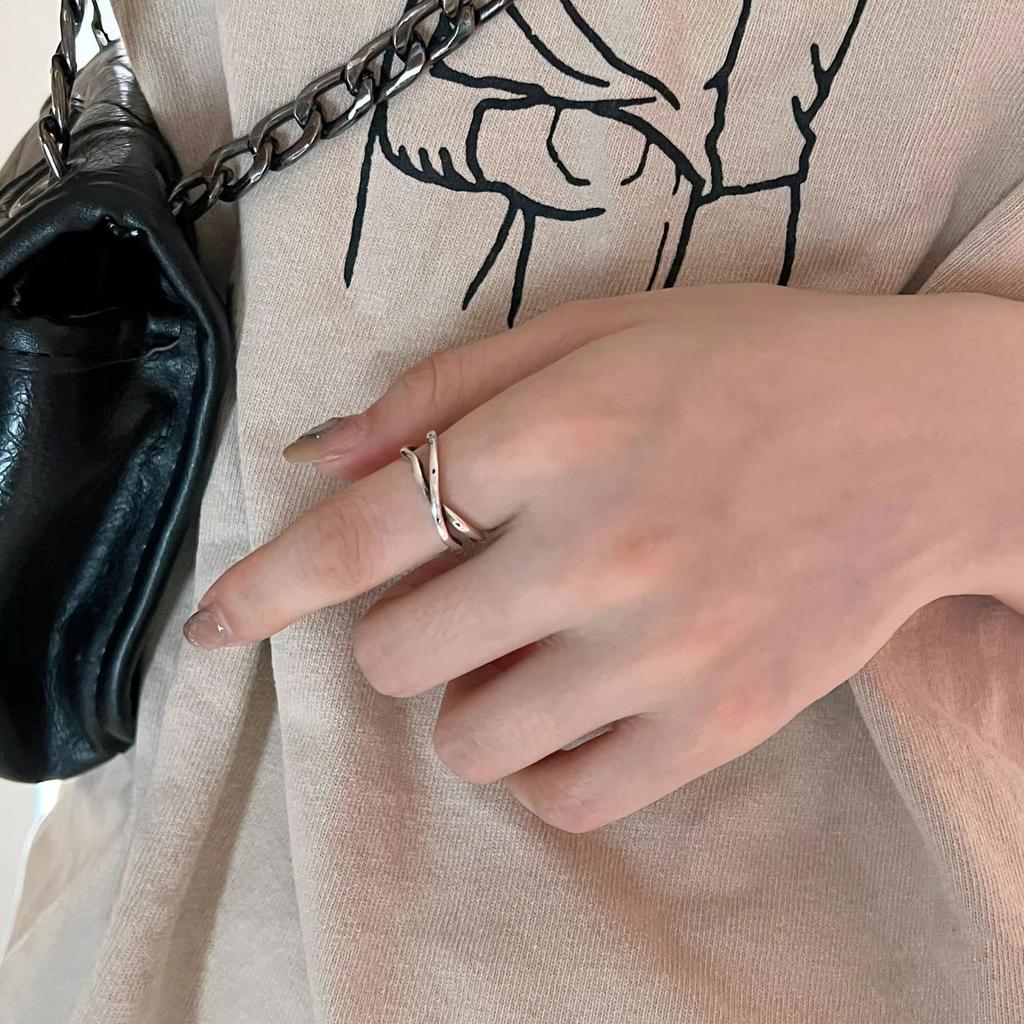 Lukewarm Wind Irregular Lines Cross Winding X Ring Female Index Finger Light Luxury Fashion Simple Multi-layer Ins Tide Elegant Simple Women Rings