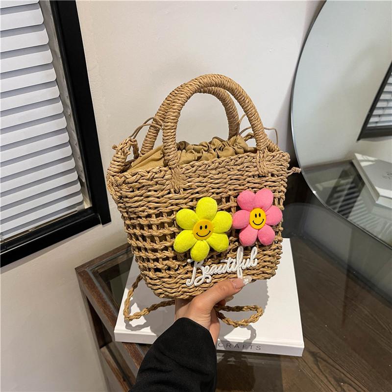 Summer Woven Handbag Women's 2025 New Small Fresh Literary Straw Bag Foreign Style Holiday Style Hollow Shoulder Bag