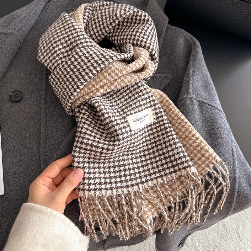 Exquisite The Striped Checkered Large Shawl Exudes An Elegant and Noble Style. It Is A Warm Autumn and Winter Scarf with A High End Touch 