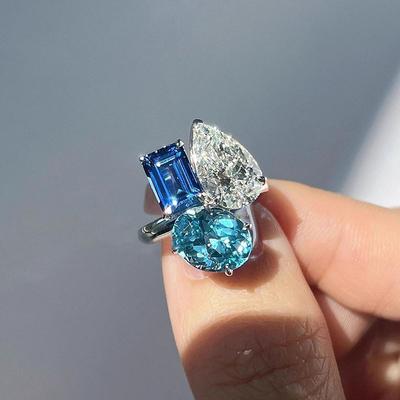 Hip-Hop-Stil High-End Drei-teilige funkelnde Diamantringe Klarblaue Wassertropfen Zeigefingerring Party Geschenke
