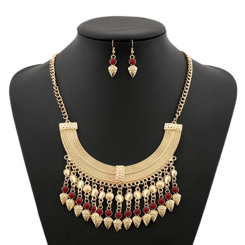 European Boho Tassel Necklace With Layered Chain And Gemstone Details For Trendy Looks