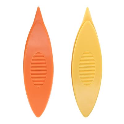 2pcs Tatting Shuttles Plastic Tatting Shuttles Craft Tool for DIY Hand Sewing Knitting(Orange