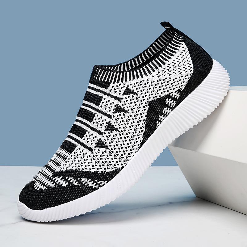 Women's shoes new lightweight casual shoes overshoes shallow mouth low-top casual shoes round head sports socks women's shoes